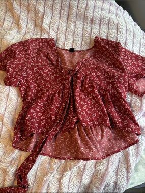 Women's Red Floral Tie-Front Blouse
